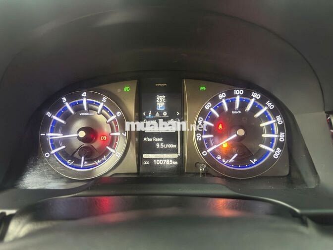 Toyota Innova 2018 2.0G - 100779 km