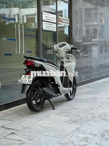 Honda Vision Thể Thao cuối 2024 số Vip 3339