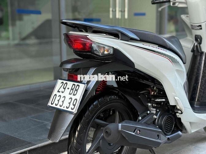 Honda Vision Thể Thao cuối 2024 số Vip 3339