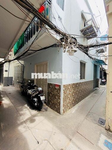 Cho thuê nhà nguyên căn Đường Cách Mạng Tháng 8 Quận 3