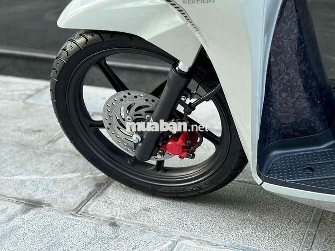 Honda Vision Thể Thao cuối 2024 số Vip 3339