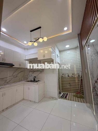 LÔ GÓC. MẶT TIỀN KINH DOANH ĐA NGÀNH NGHỀ. HUỲNH VĂN NGHỆ-p15 TÂN BÌNH