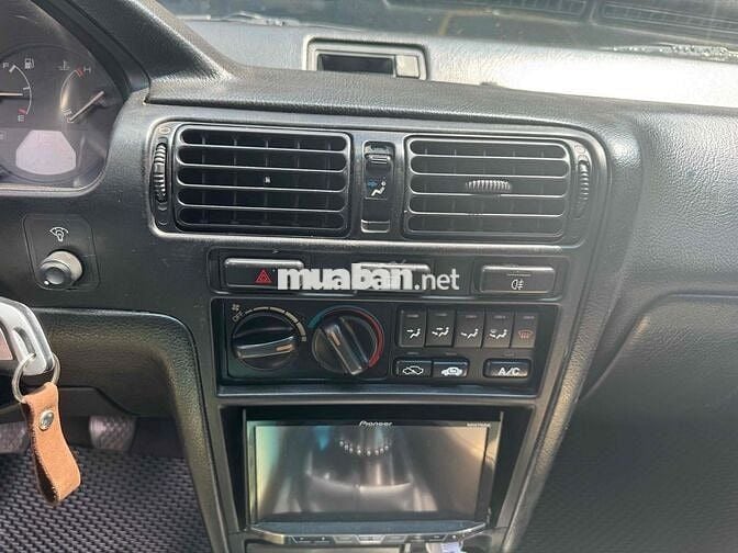 Honda Accord 1994 2.0 MT - 88888 km