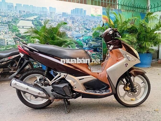 Novou 4 ,đẹp, mạnh,có cavet đầy đủ.