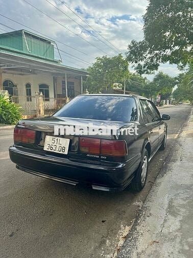 Honda Accord 1994 2.0 MT - 88888 km