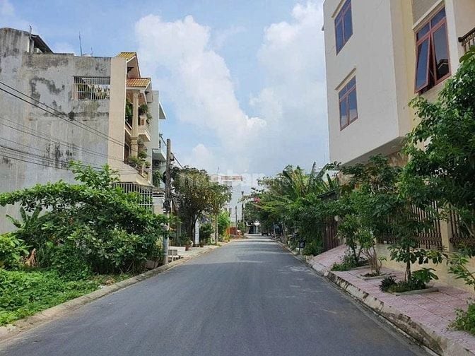 CHÍNH CHỦ 2 TỶ 5 KDC HỒNG LONG ĐƯỜNG 6M CƠ SỞ HẠ TẦNG TỐT XDTD SỔ SẴN