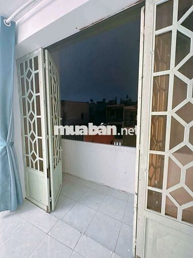 PASS PHÒNG TRỌ BAN CÔNG THOÁNG MÁT GẦN CẦU THỊ NGHÈ - BÌNH THẠNH