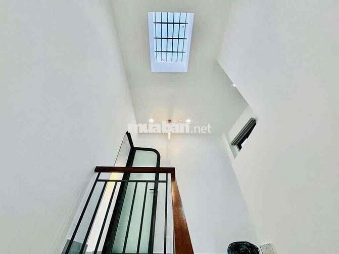 NHÀ 3 TẦNG - GẦN SIÊU THỊ LOTTEMART GÒ VẤP - 4,89 tỷ Nguyễn Văn Lượng