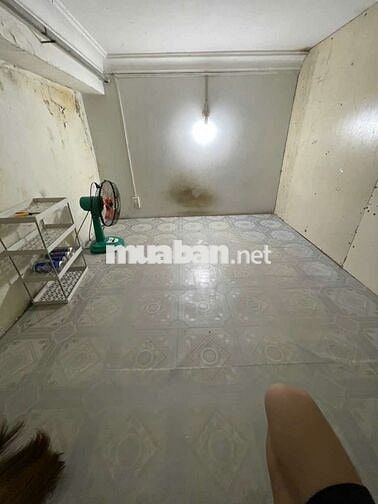 Phòng gác xép lửng nhỏ, giờ giấc tự do, tolet riêng Tân Khai p4 T Bình