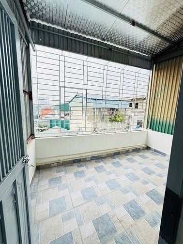 Bán nhà phố Tân Khai, Hoàng Mai, DT 30m2 x 4.5 tầng, ngõ xe ba gác