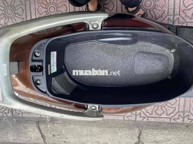 Honda lead 110Fi may zin em ngay chu giao can cuoc