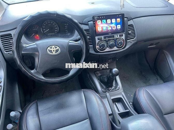 Toyota Innova 2015 - 20000 km