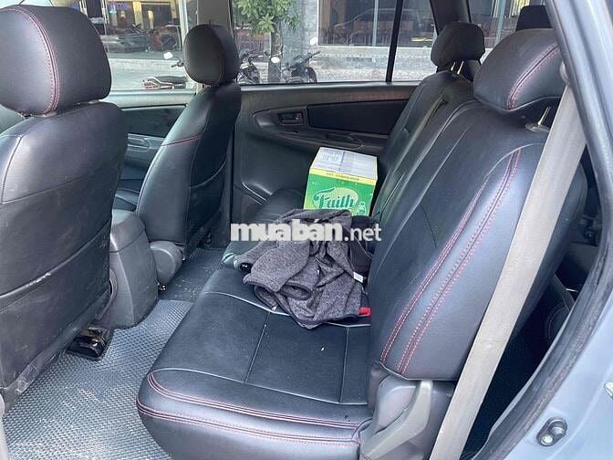 Toyota Innova 2015 - 20000 km