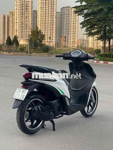 Liberty 125 ABS động cơ iget