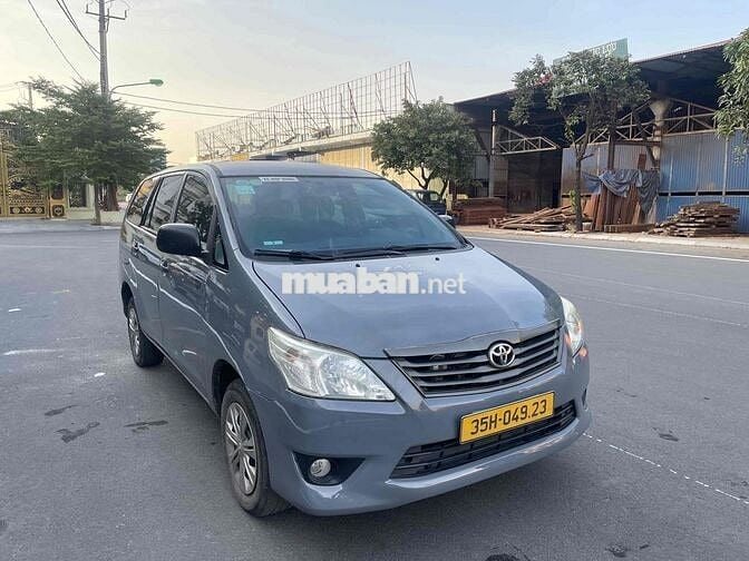 Toyota Innova 2015 - 20000 km