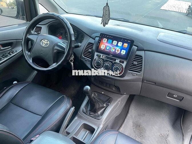 Toyota Innova 2015 - 20000 km