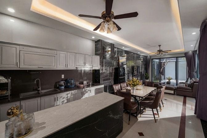 Cho thuê villa 4PN có hồ bơi full nội thất sang có cả phòng 2 giường