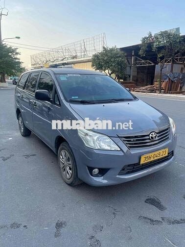 Toyota Innova 2015 - 20000 km