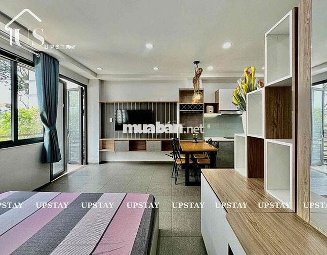 Cho thuê căn hộ ban công 50m2 ngay Vòng xoay Dân Chủ quận 3