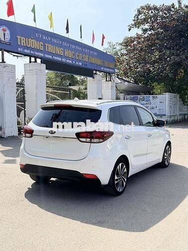 Kia Rondo máy dầu số tự động