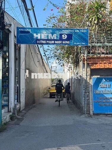 Cần bán nhà trệt rộng , vị trí đẹp phù hợp ở và kinh doanh