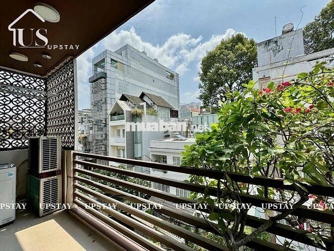Cho thuê căn hộ ban công 50m2 ngay Vòng xoay Dân Chủ quận 3
