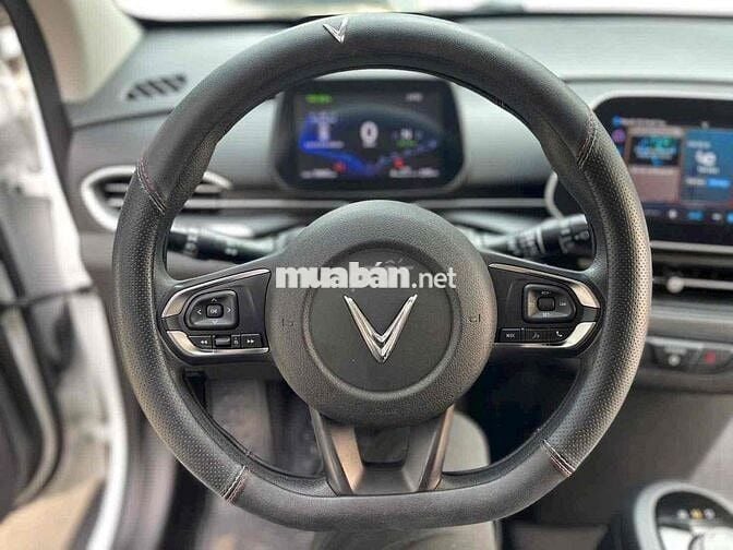 Vinfast VF5 2025 Trắng 12.000 km