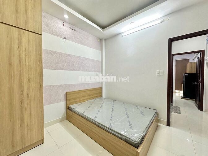 Phòng 120/ Thích Quảng Đức Phú Nhuận 30m2 FNT. Giá 4,5 triệu/ tháng