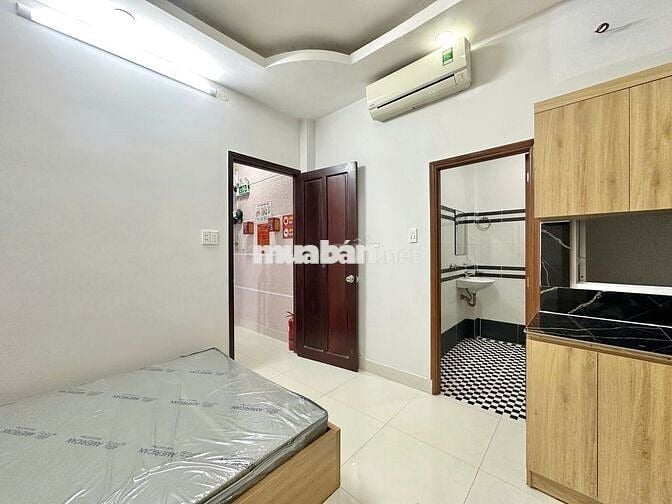 Phòng 120/ Thích Quảng Đức Phú Nhuận 30m2 FNT. Giá 4,5 triệu/ tháng
