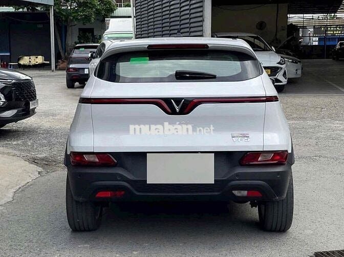 Vinfast VF5 2025 Trắng 12.000 km