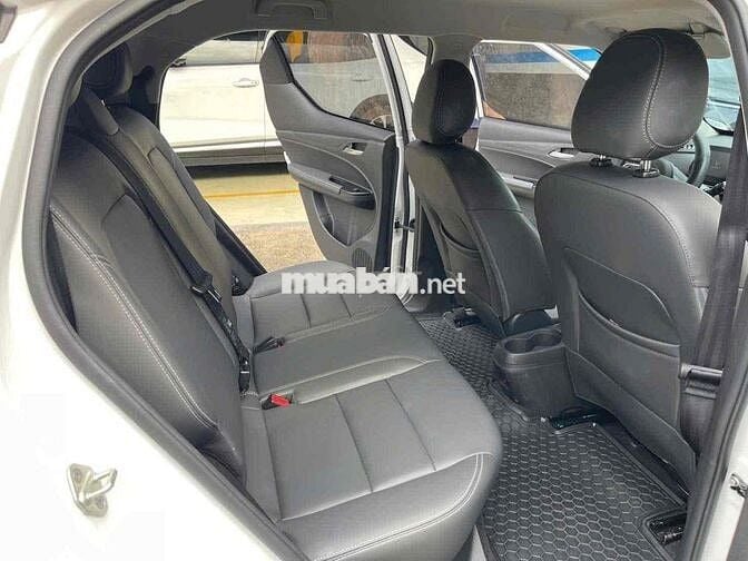 Vinfast VF5 2025 Trắng 12.000 km