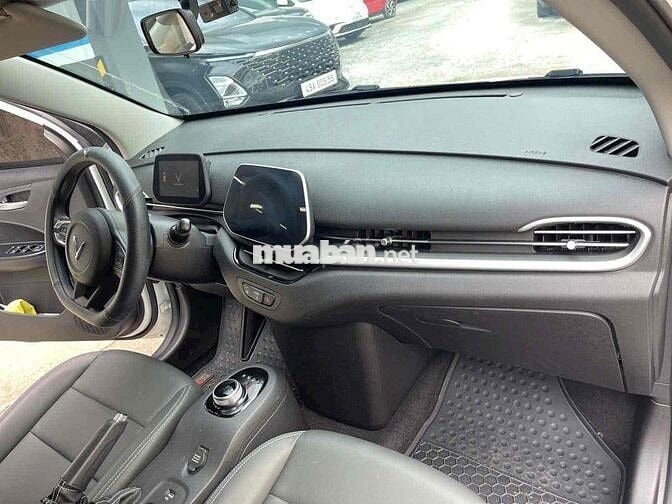 Vinfast VF5 2025 Trắng 12.000 km