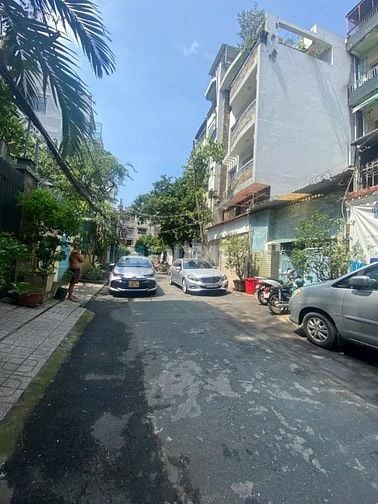 Bán nhà hẻm xe hơi 8m Tô Hiến Thành P12 Q10: 6.35x22m, 1 hầm, 3 lầu ST