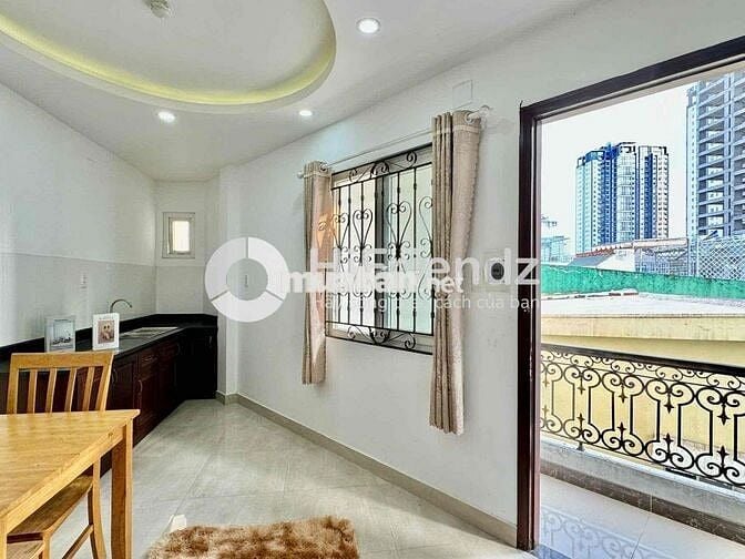 Căn Hộ CC Mini 1PN 40m2 Thang Máy Hầm Xe Bảo Vệ Ngay Cầu Vượt 3/2 Q10