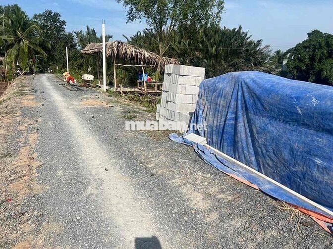 Đất vườn view sông lên full thổ ở Long An