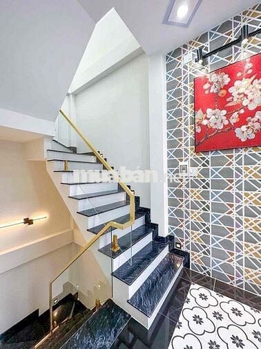 Bán nhà mới hoàn thiện góc 2 mặt tiền hẻm 11 Nguyễn Văn Linh sau ĐKTW