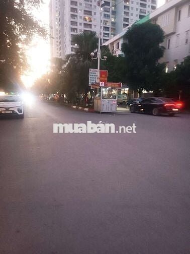 Nhà Liền Kề Khu Đô Thị Văn Khê Lô Góc - 120m2- 38 tỷ nhỉnh.