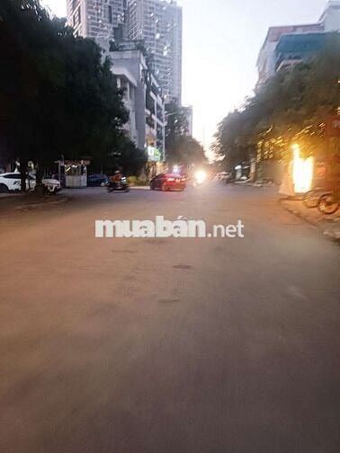 Nhà Liền Kề Khu Đô Thị Văn Khê Lô Góc - 120m2- 38 tỷ nhỉnh.