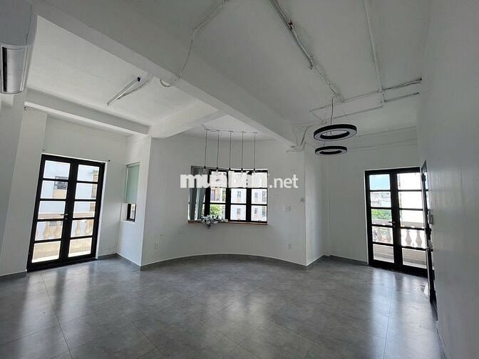 Văn phòng Cityland cho thuê giá chỉ 5tr có thang máy, có hầm.