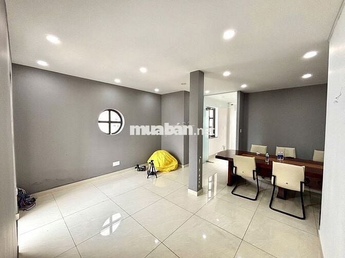 Văn phòng Cityland cho thuê giá chỉ 5tr có thang máy, có hầm.