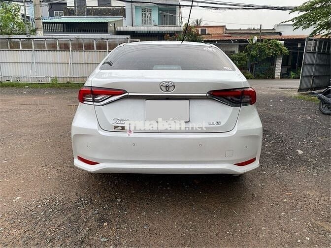 Toyota Altis 2022 1.8V 14.000km Trắng
