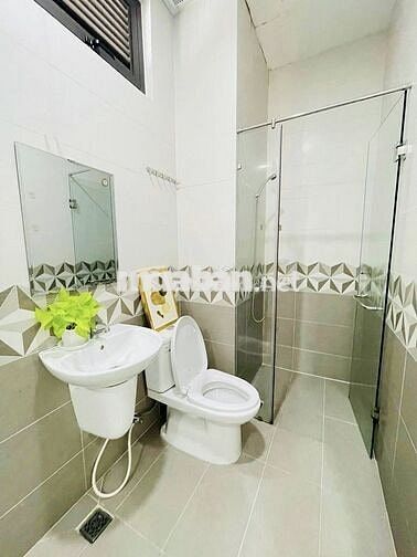 Phòng Gác Lửng Thoáng, An Ninh Ngay Nguyễn Khuyến