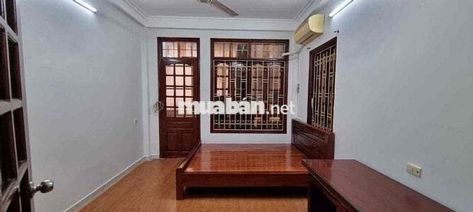 Chính chủ cho thuê nhà 3,5 tầng ngõ 70 Ngọc Hà Ba Đình