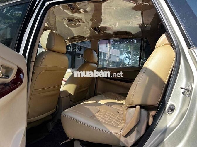 Toyota Innova 2006 G - 150000 km