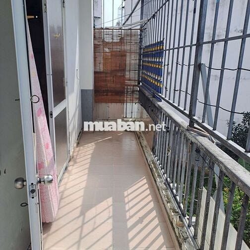 CHO THUÊ PHÒNG CÓ BAN CÔNG DÀI 5M