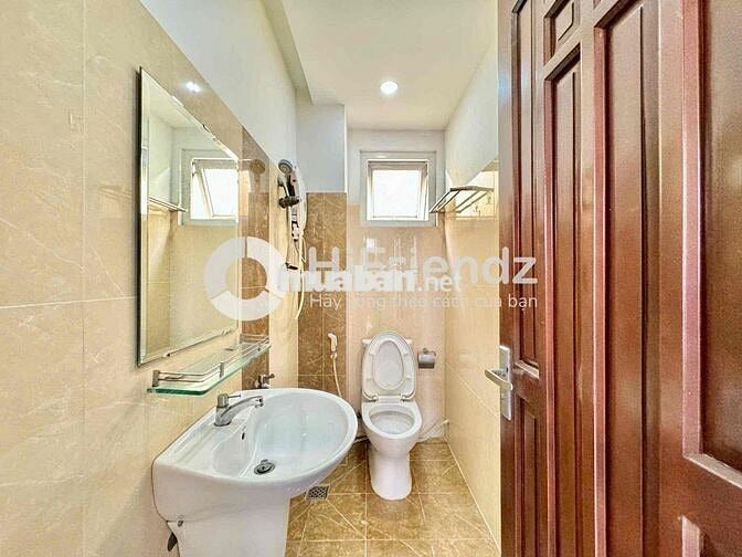 Căn Hộ CC Mini 1PN 40m2 Thang Máy Hầm Xe Bảo Vệ Ngay Cầu Vượt 3/2 Q10