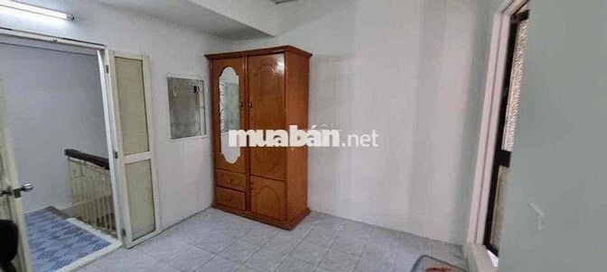 Chính chủ cho thuê nhà 3,5 tầng ngõ 70 Ngọc Hà Ba Đình