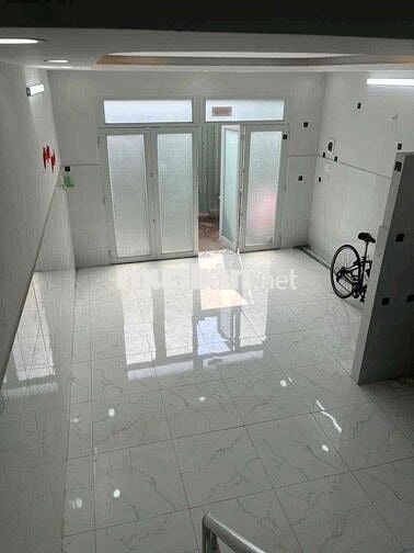 Nhà bán hẻm xe hoi C7 Phạm Hùng xã bình Hưng giáp Q8