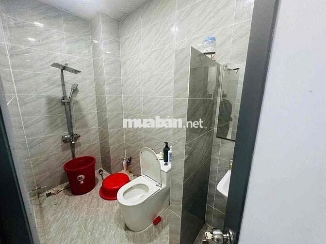 🍀Cho thuê nhà ngủ căn hẻm đường Tên Lua. BTân