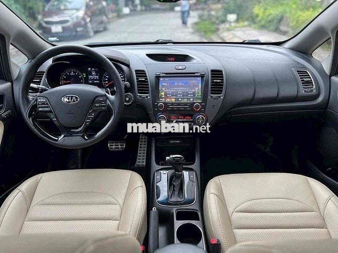 KIA Cerato 2018 1.6AT 59000 km